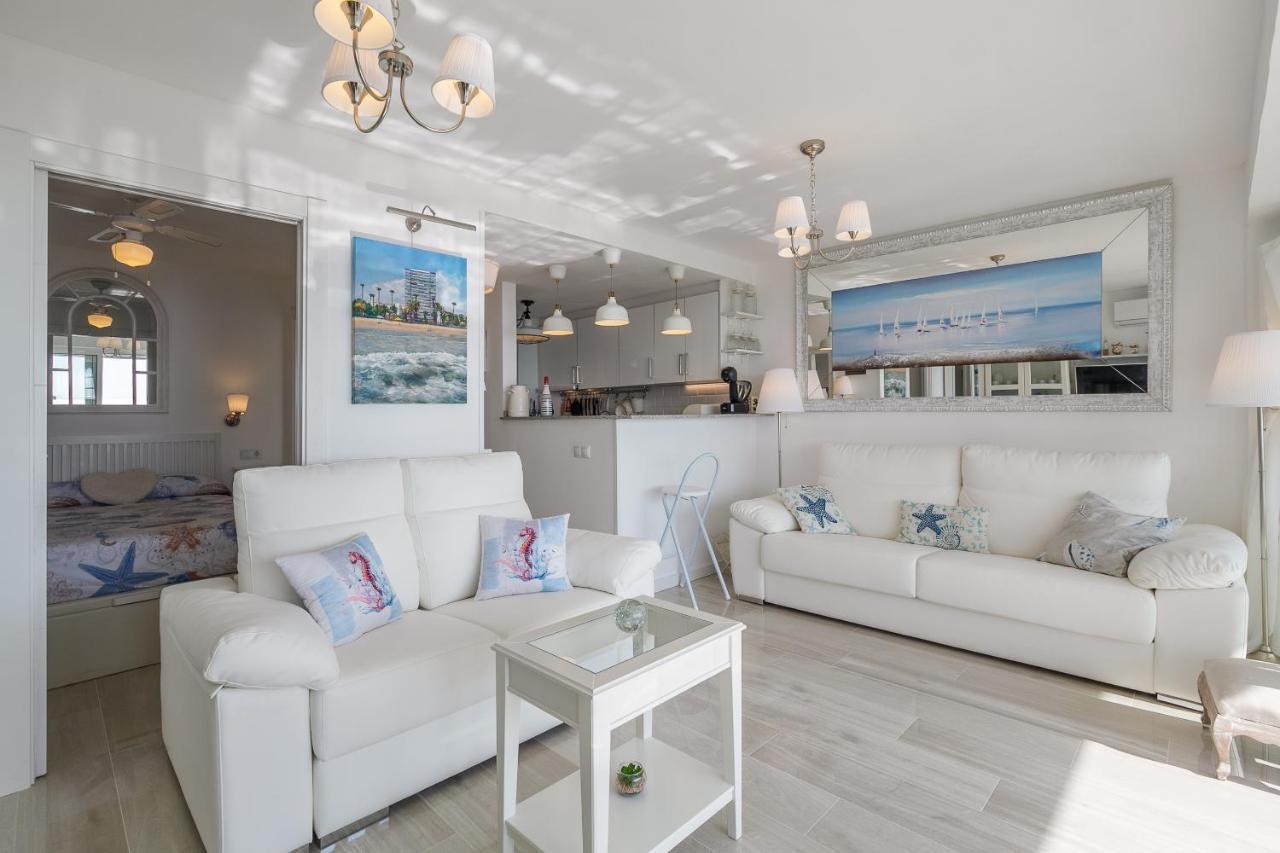 Uhc Rodas Apartments Салоу Екстер'єр фото