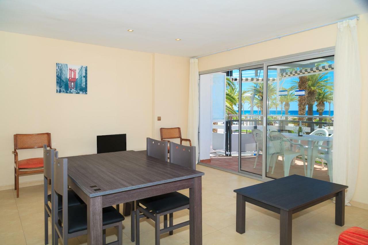 Uhc Rodas Apartments Салоу Екстер'єр фото